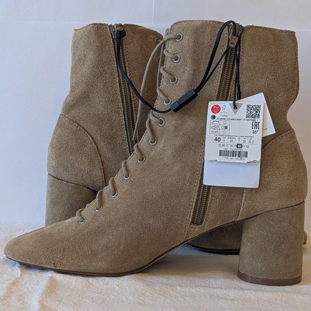 Lace-up Boots